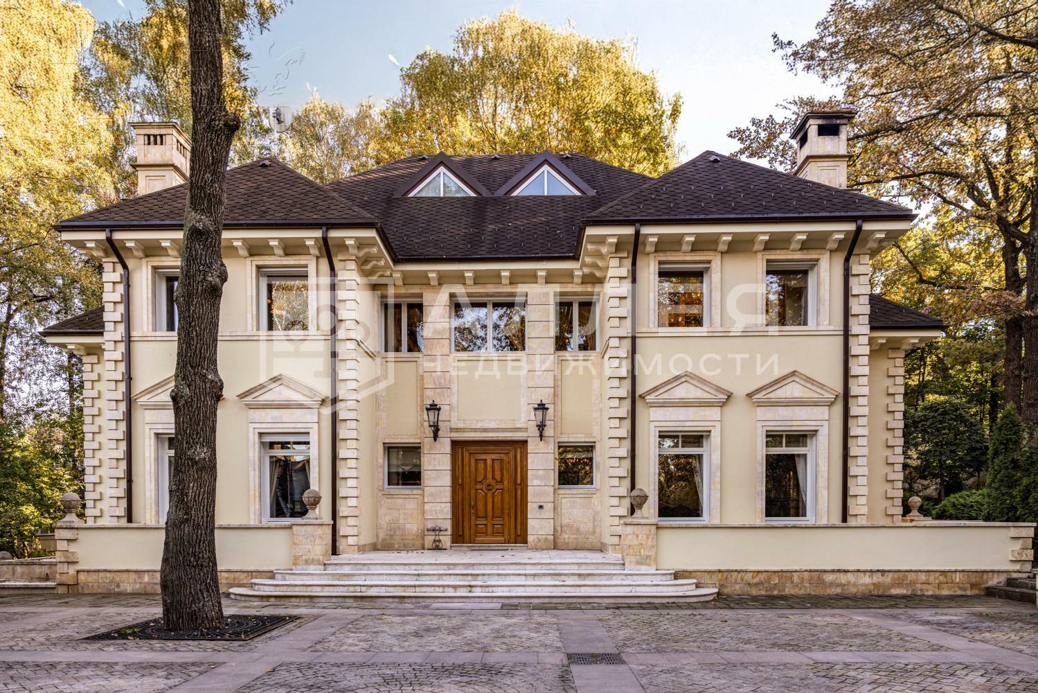 2-этажный коттедж 1 215 м² с отделкой