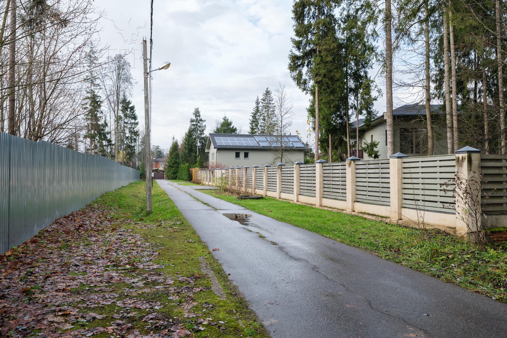 Участок 25 сот. в охраняемом поселке