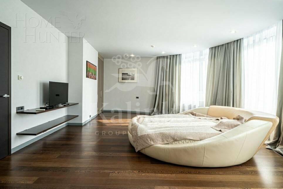 2-этажный коттедж 560 м² с отделкой