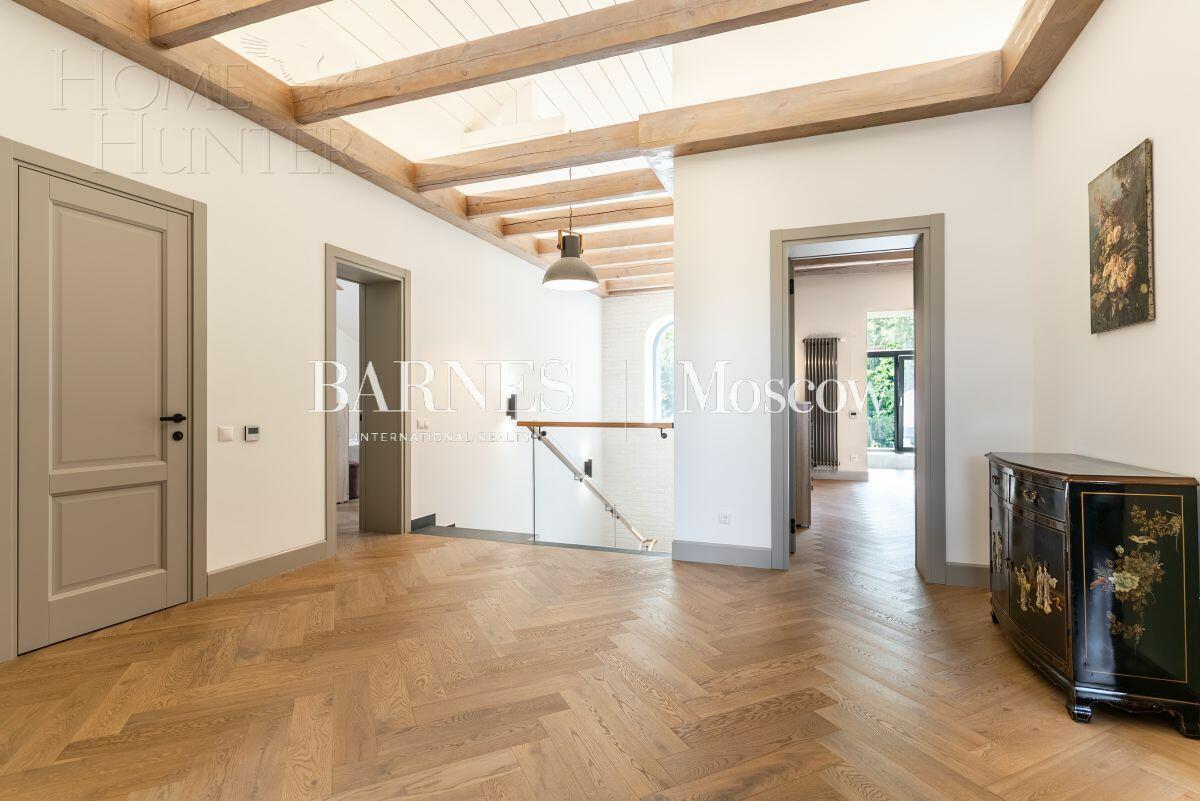 2-этажный коттедж 439 м² с отделкой