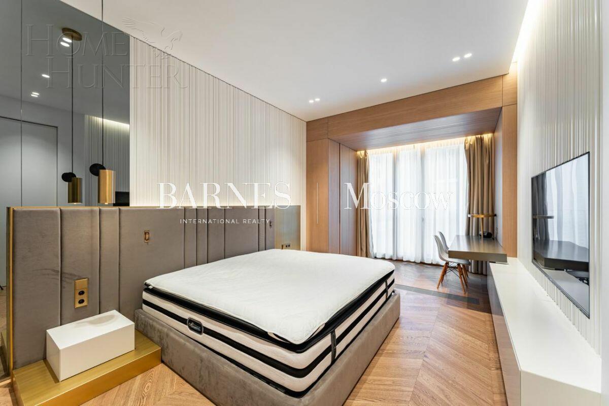 4-КОМН. КВАРТИРА С ОТДЕЛКОЙ 234 М² НА 2 ЭТАЖЕ