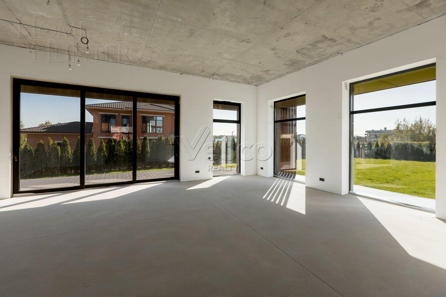 3-этажный коттедж 878 м² без отделки