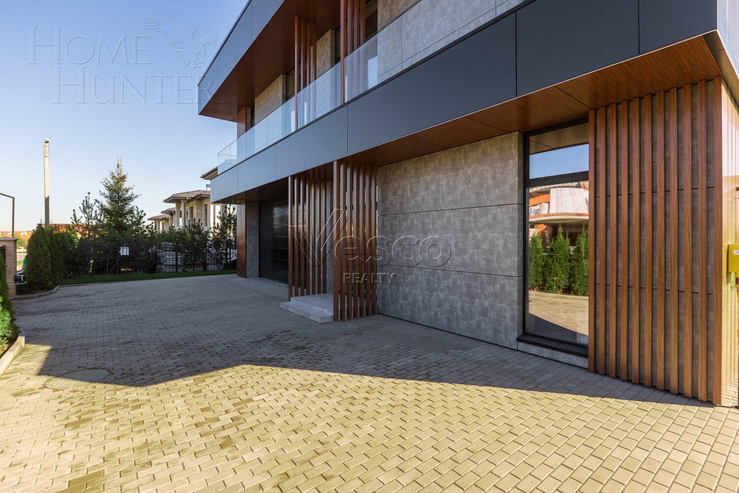 3-этажный коттедж 878 м² без отделки