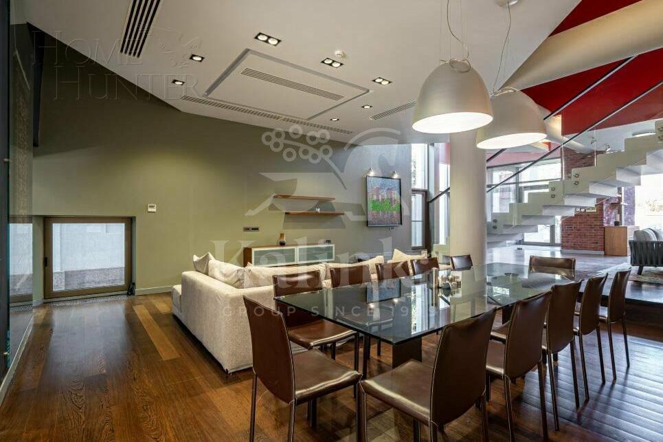 2-этажный коттедж 560 м² с отделкой