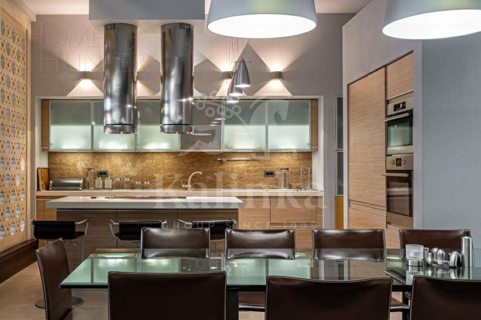 2-этажный коттедж 560 м² с отделкой