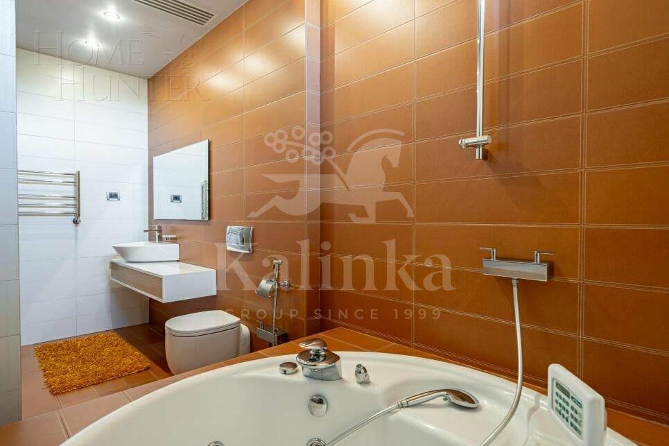 2-этажный коттедж 560 м² с отделкой