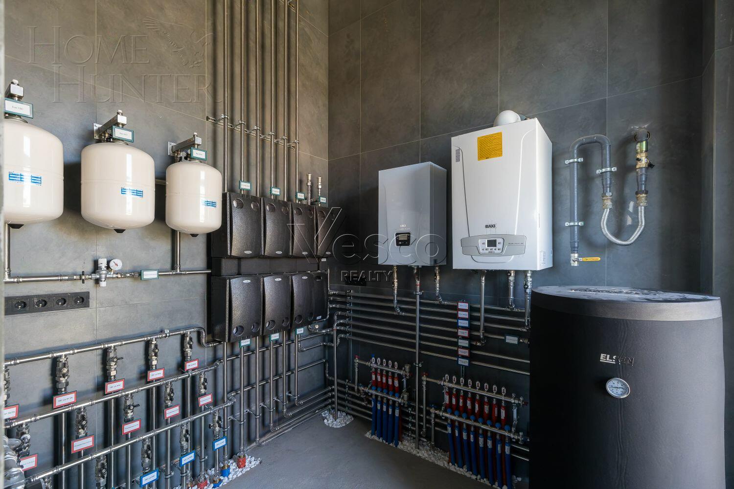 3-этажный коттедж 878 м² без отделки