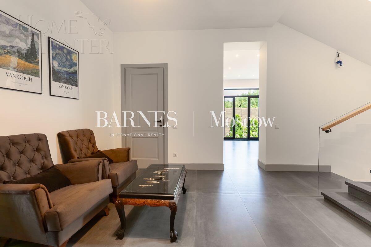 2-этажный коттедж 439 м² с отделкой