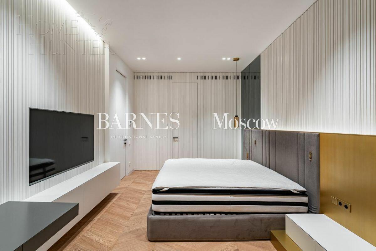 4-КОМН. КВАРТИРА С ОТДЕЛКОЙ 234 М² НА 2 ЭТАЖЕ