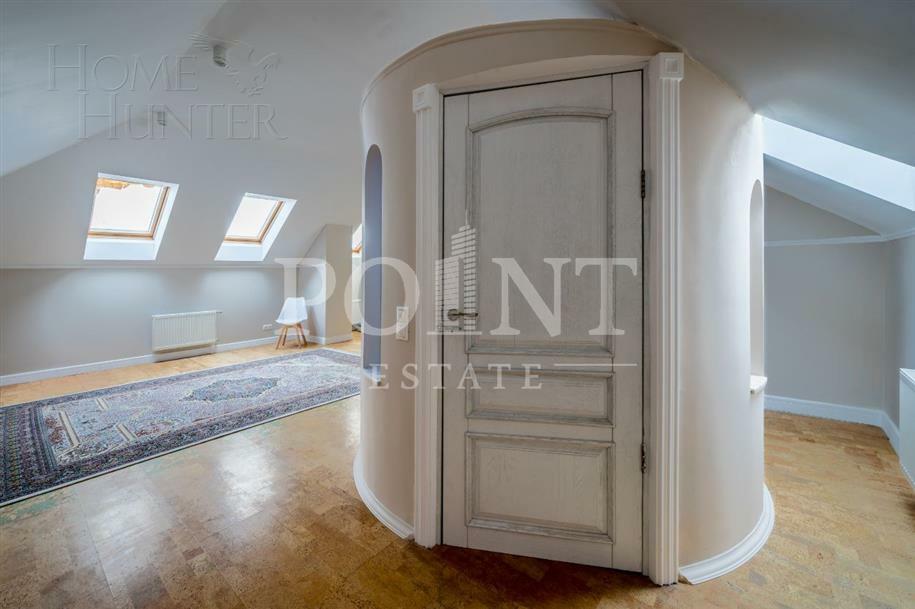 2-этажный коттедж 300 м² с отделкой