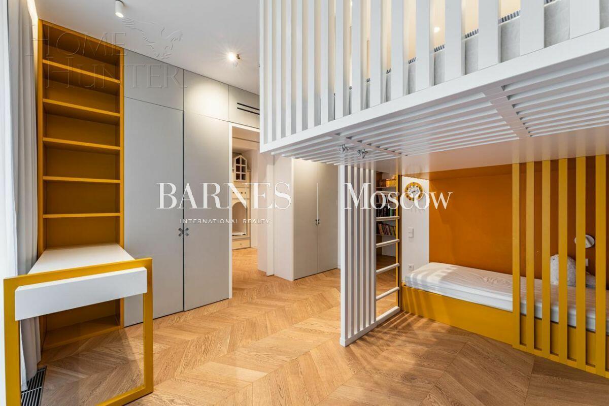 4-КОМН. КВАРТИРА С ОТДЕЛКОЙ 234 М² НА 2 ЭТАЖЕ