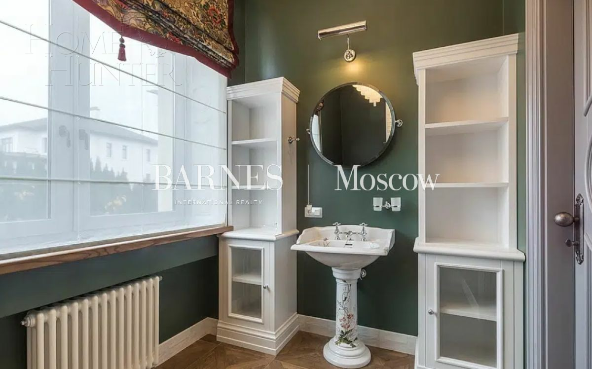 2-этажный коттедж 737 м² с отделкой