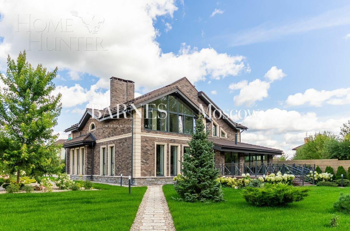 2-этажный коттедж 439 м² с отделкой