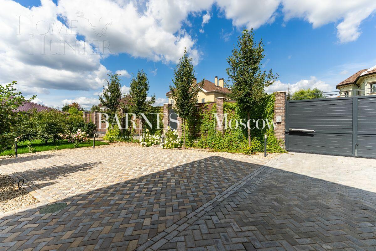 2-этажный коттедж 439 м² с отделкой