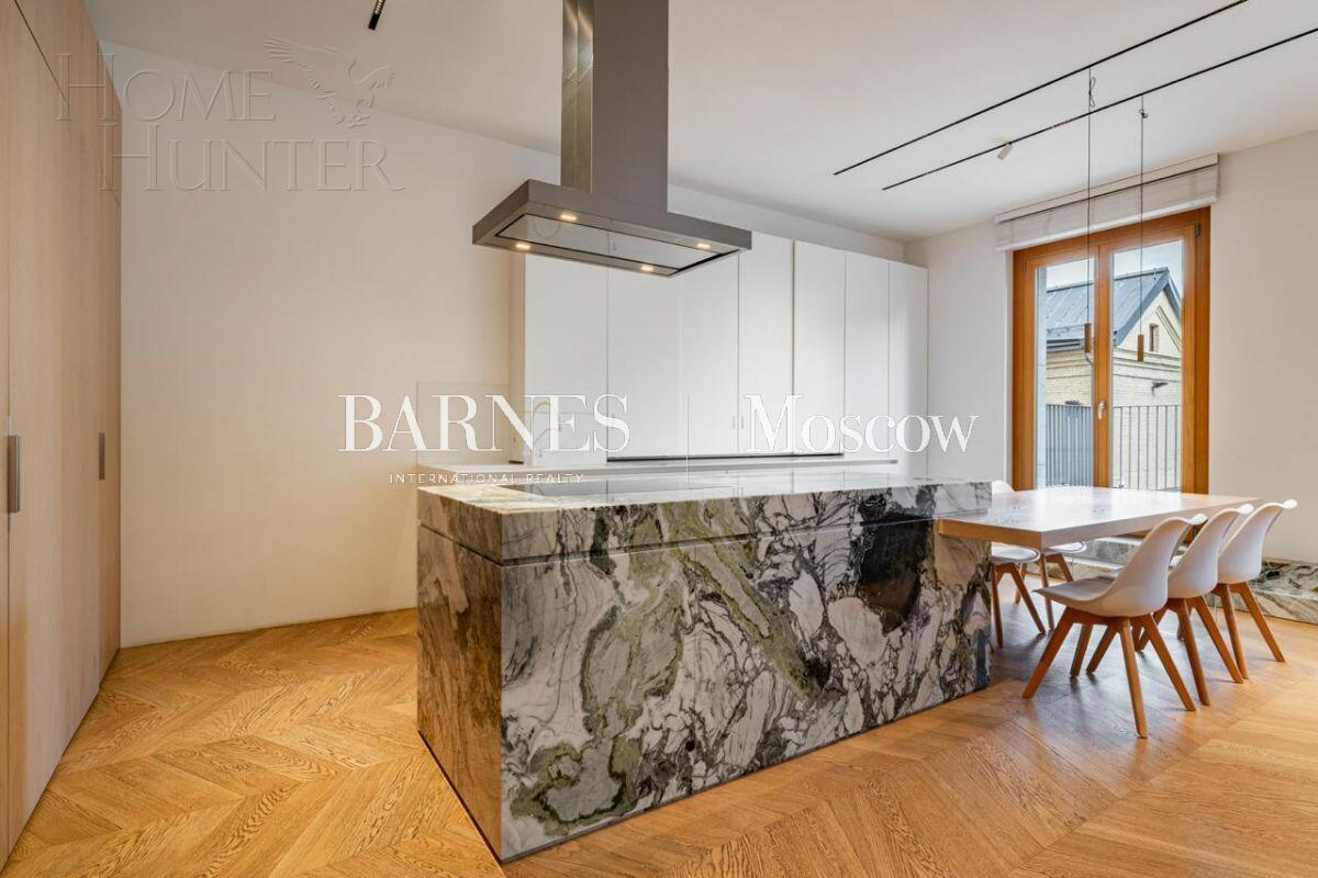 4-КОМН. КВАРТИРА С ОТДЕЛКОЙ 234 М² НА 2 ЭТАЖЕ