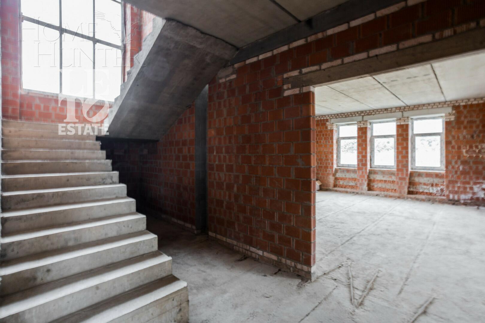 2-этажный коттедж 270 м² без отделки