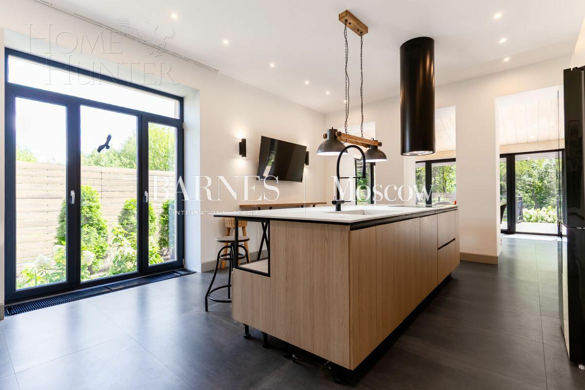 2-этажный коттедж 439 м² с отделкой