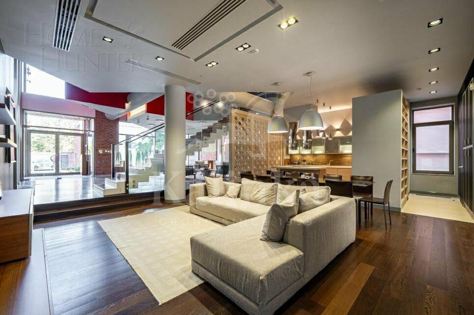 2-этажный коттедж 560 м² с отделкой