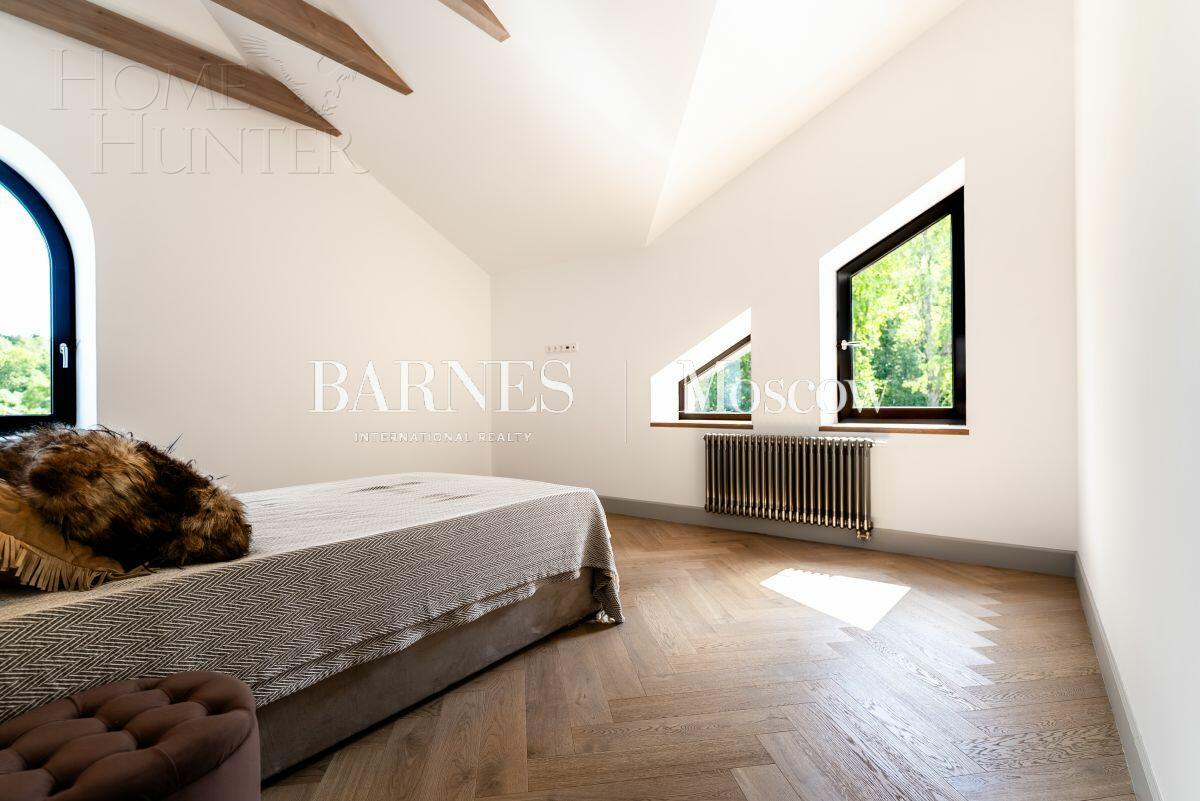 2-этажный коттедж 439 м² с отделкой