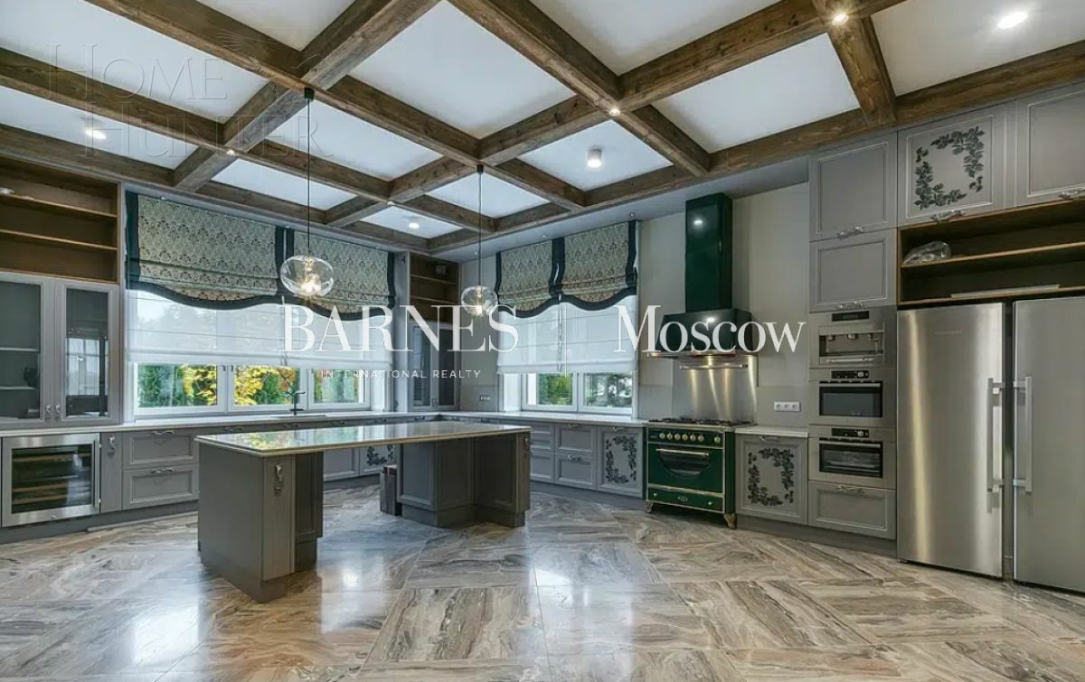 2-этажный коттедж 737 м² с отделкой