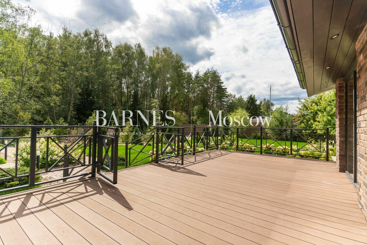 2-этажный коттедж 439 м² с отделкой