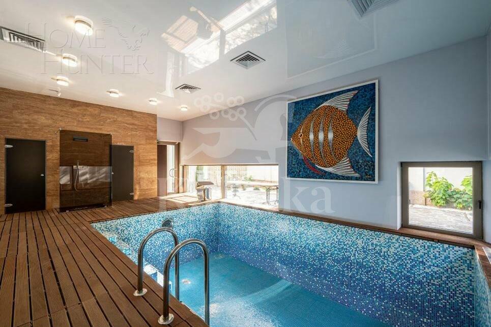 2-этажный коттедж 560 м² с отделкой