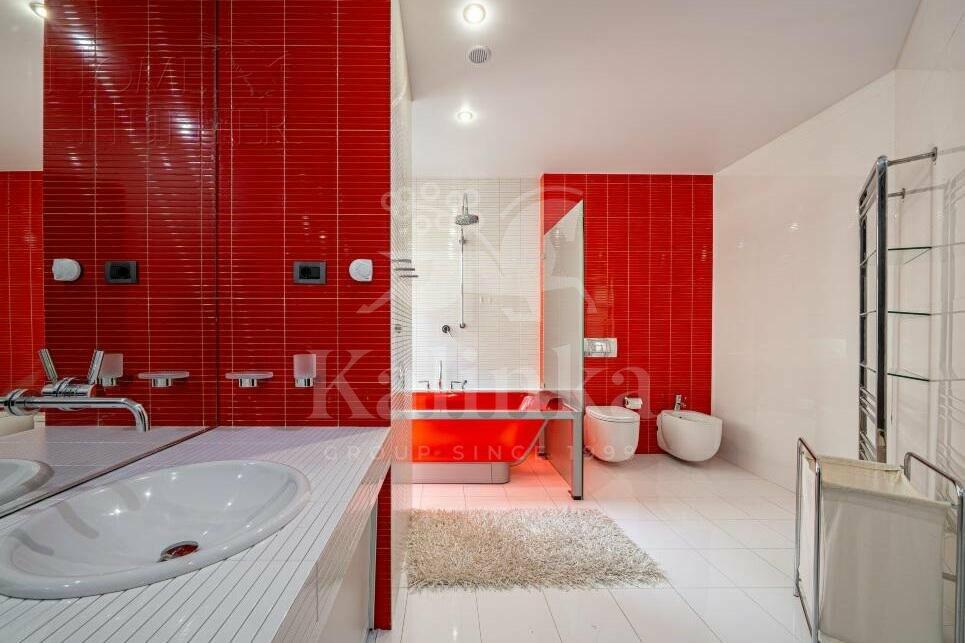 2-этажный коттедж 560 м² с отделкой