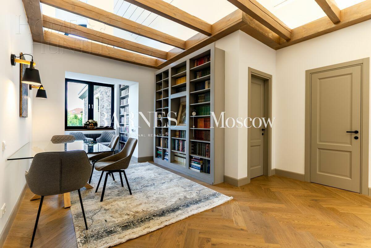 2-этажный коттедж 439 м² с отделкой