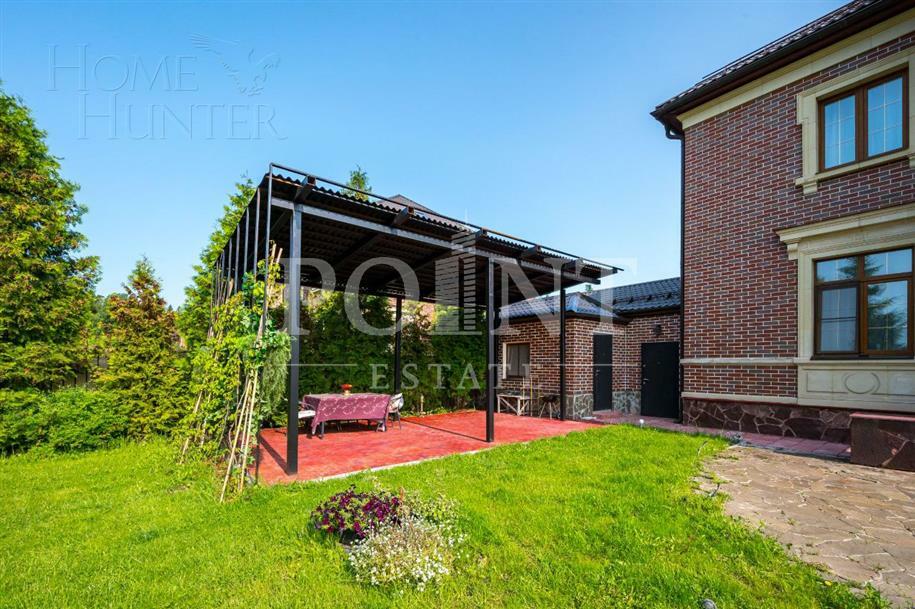 2-этажный коттедж 300 м² с отделкой