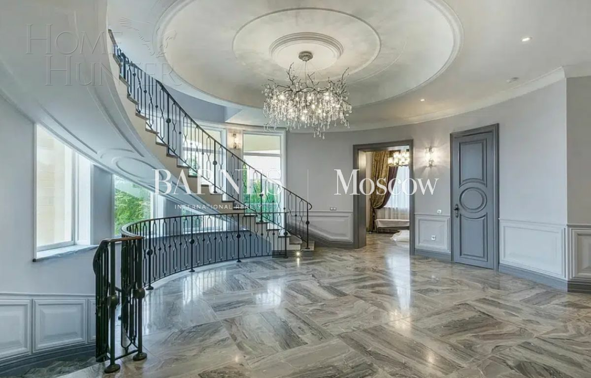 2-этажный коттедж 737 м² с отделкой