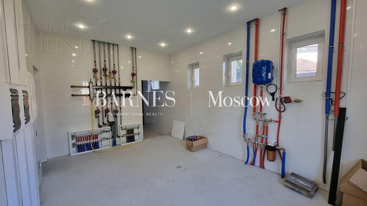 2-этажный коттедж 440 м² без отделки