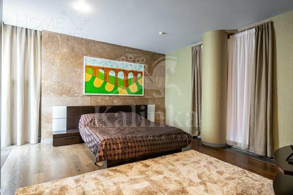 2-этажный коттедж 560 м² с отделкой