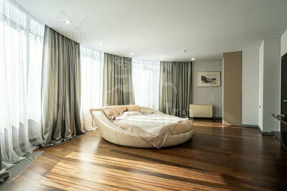 2-этажный коттедж 560 м² с отделкой