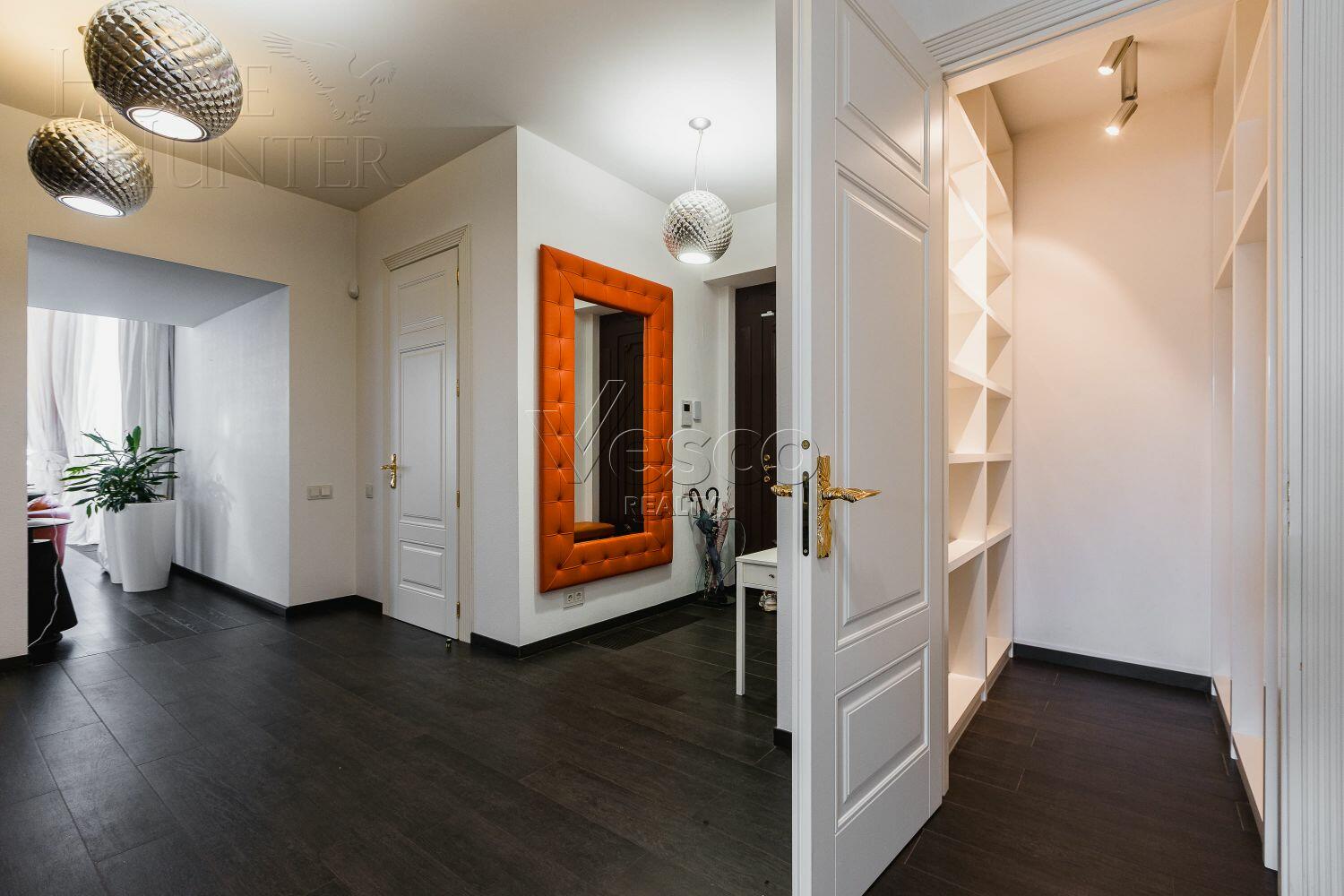 2-этажный коттедж 480 м² с отделкой