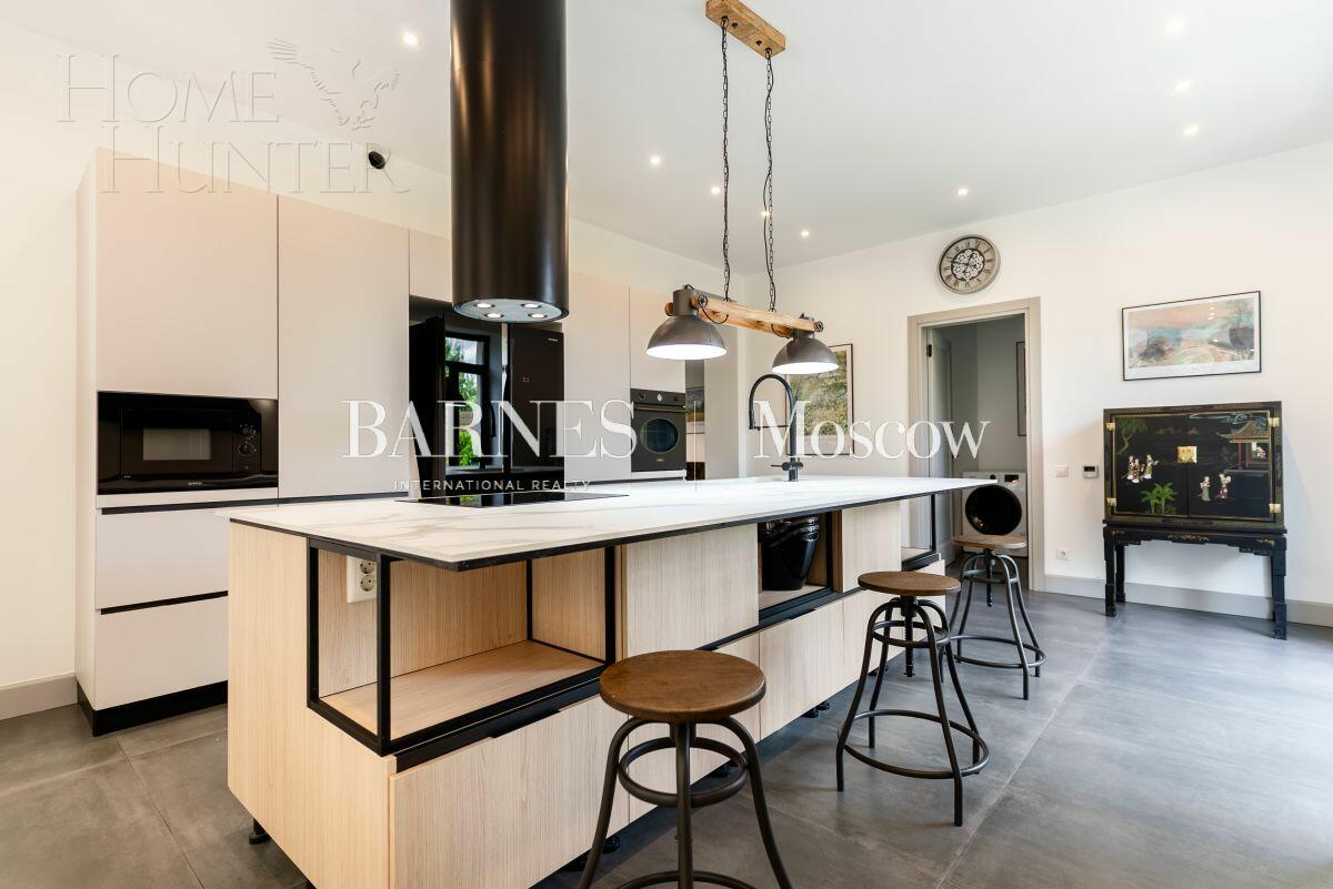 2-этажный коттедж 439 м² с отделкой