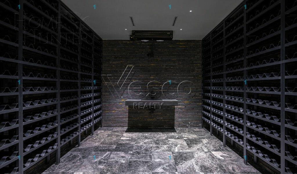 3-этажный коттедж 1 975 м² с отделкой