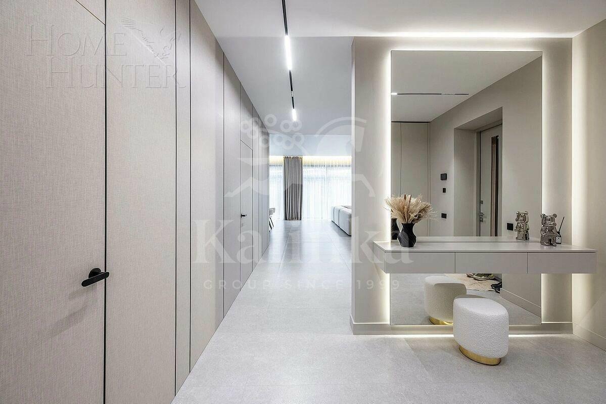 2-этажный коттедж 303 м² с отделкой