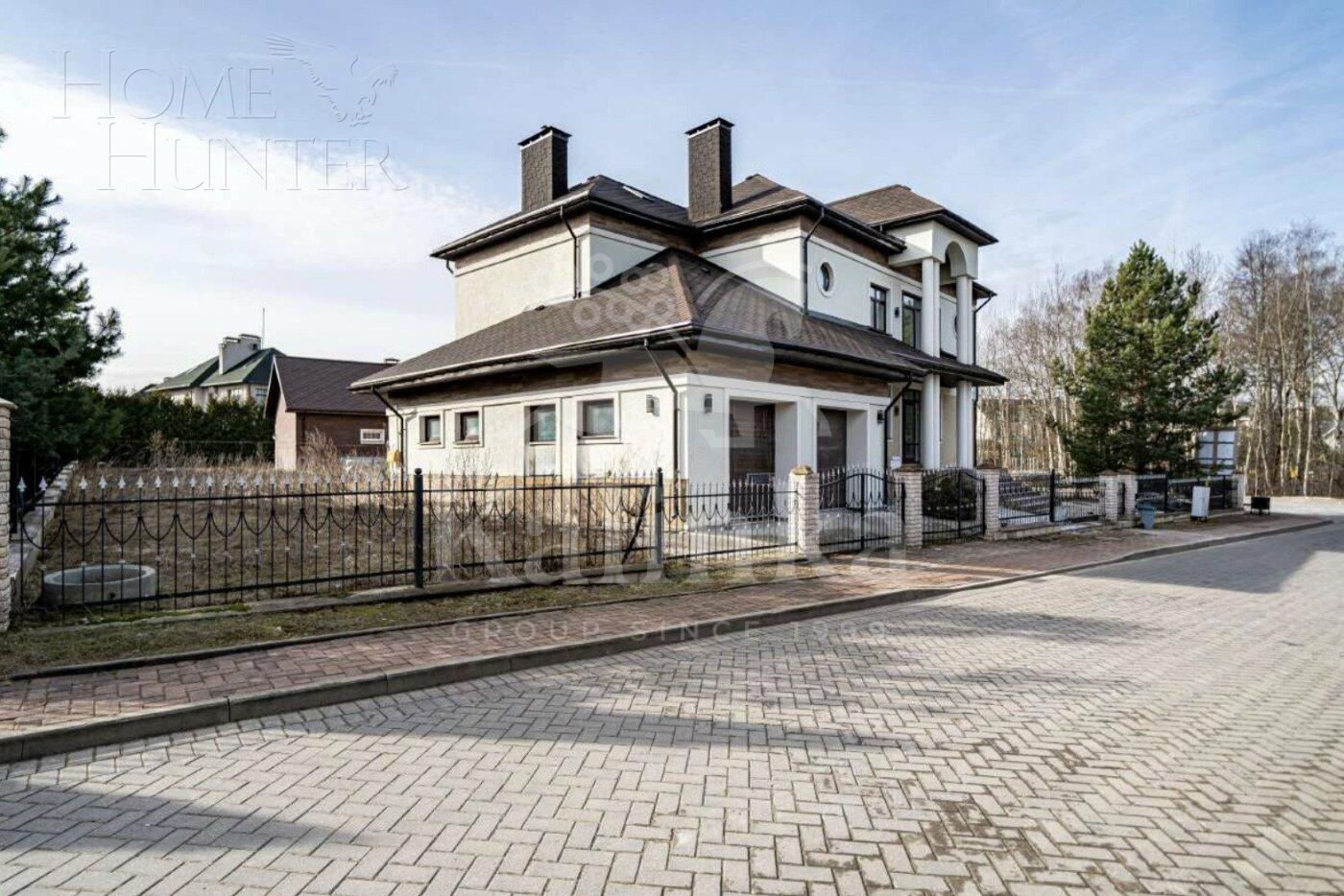 2-этажный коттедж 500 м² с отделкой