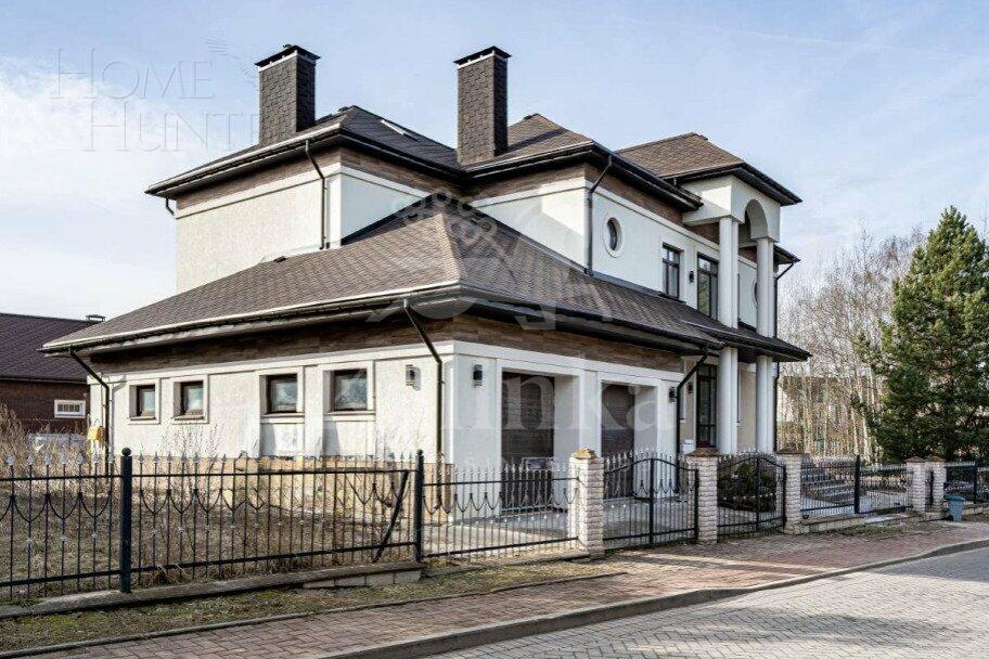 2-этажный коттедж 500 м² с отделкой