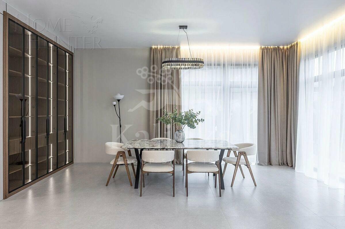 2-этажный коттедж 303 м² с отделкой