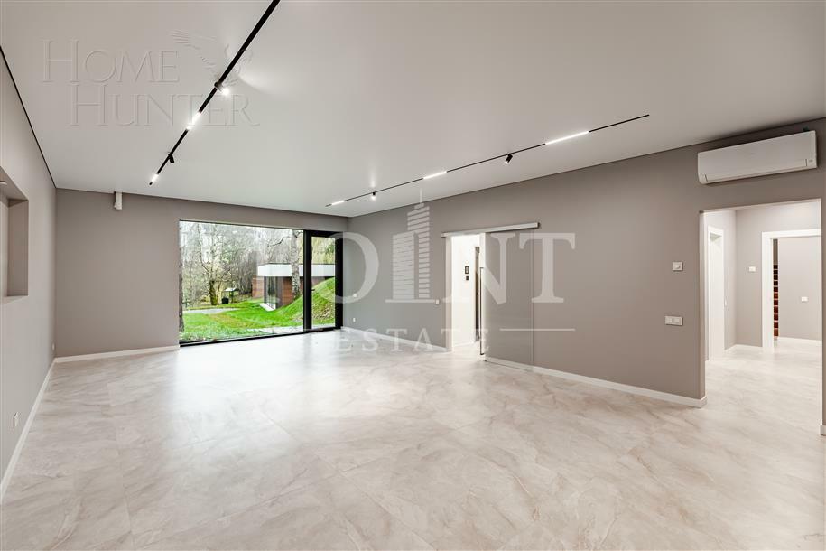 2-этажный коттедж 650 м² с отделкой