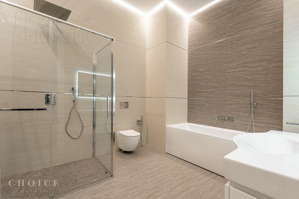 2-этажный коттедж 650 м² с отделкой