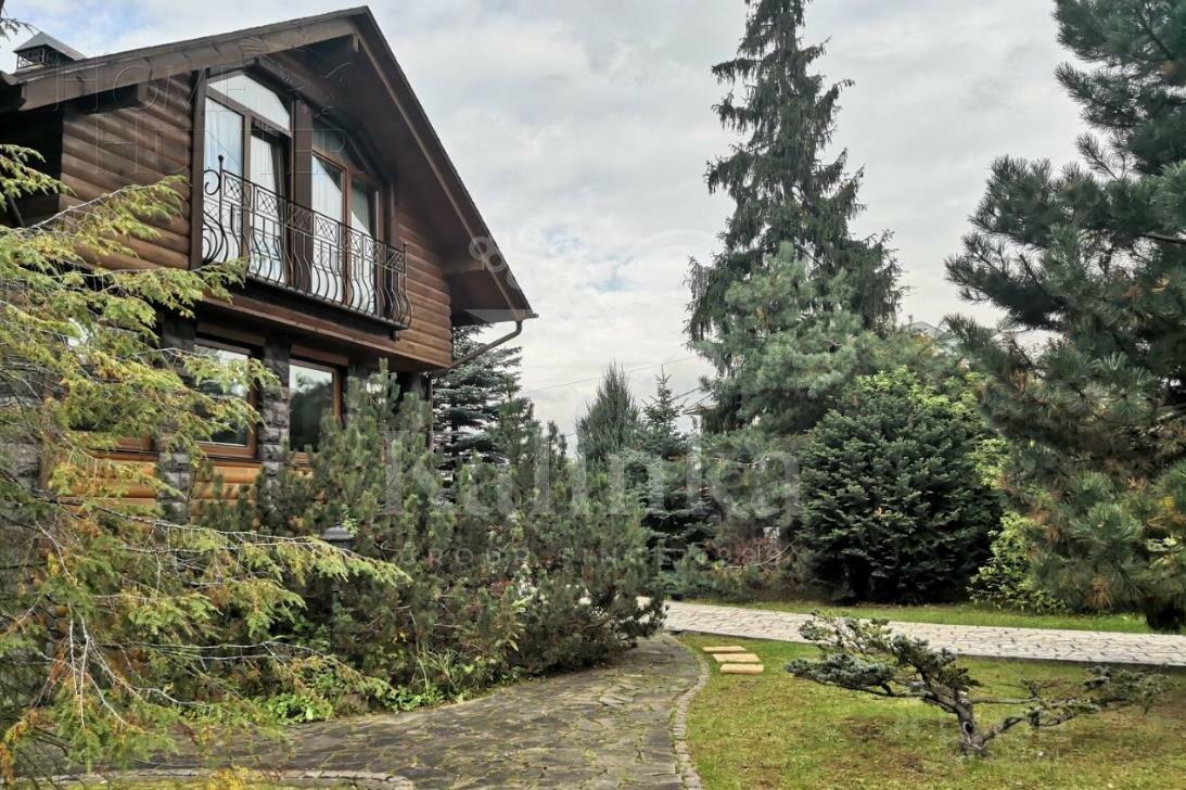 2-этажный коттедж 400 м² с отделкой