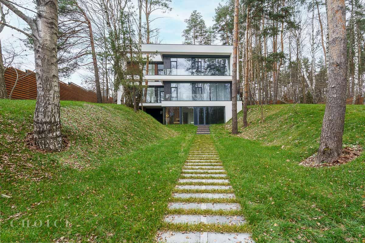 2-этажный коттедж 650 м² с отделкой