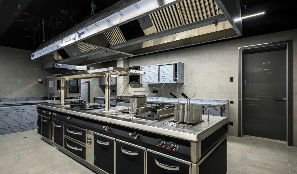 3-этажный коттедж 1 975 м² с отделкой