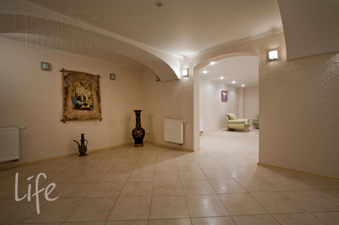 2-этажный коттедж 650 м² с отделкой