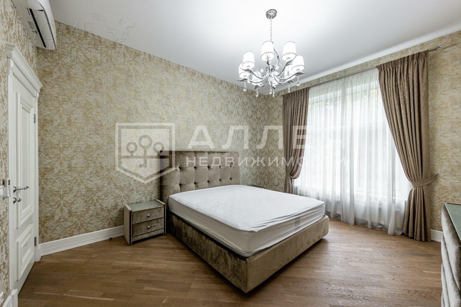 1-этажный коттедж 320 м² с отделкой