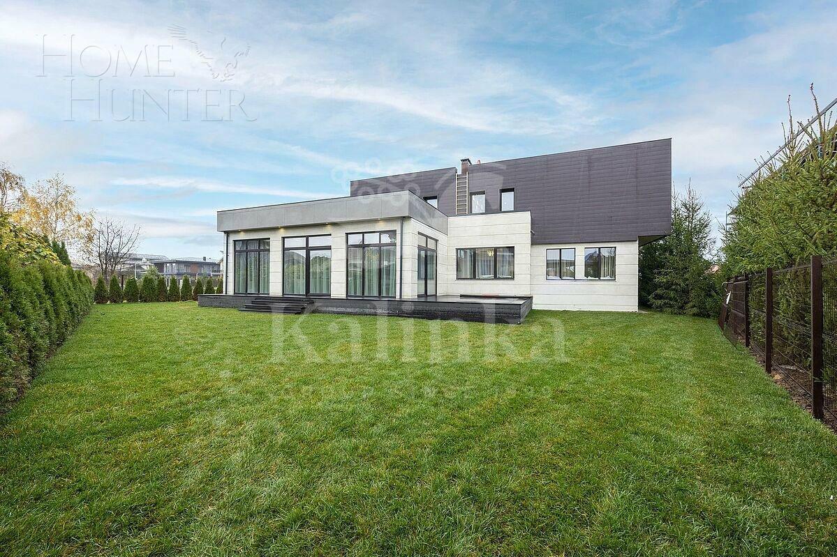 2-этажный коттедж 303 м² с отделкой