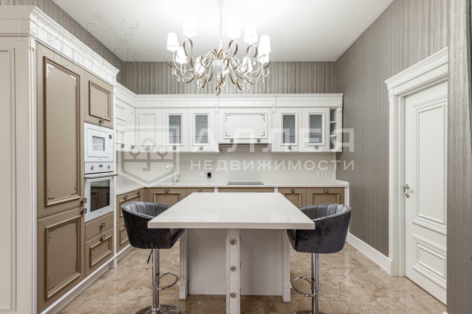 1-этажный коттедж 320 м² с отделкой