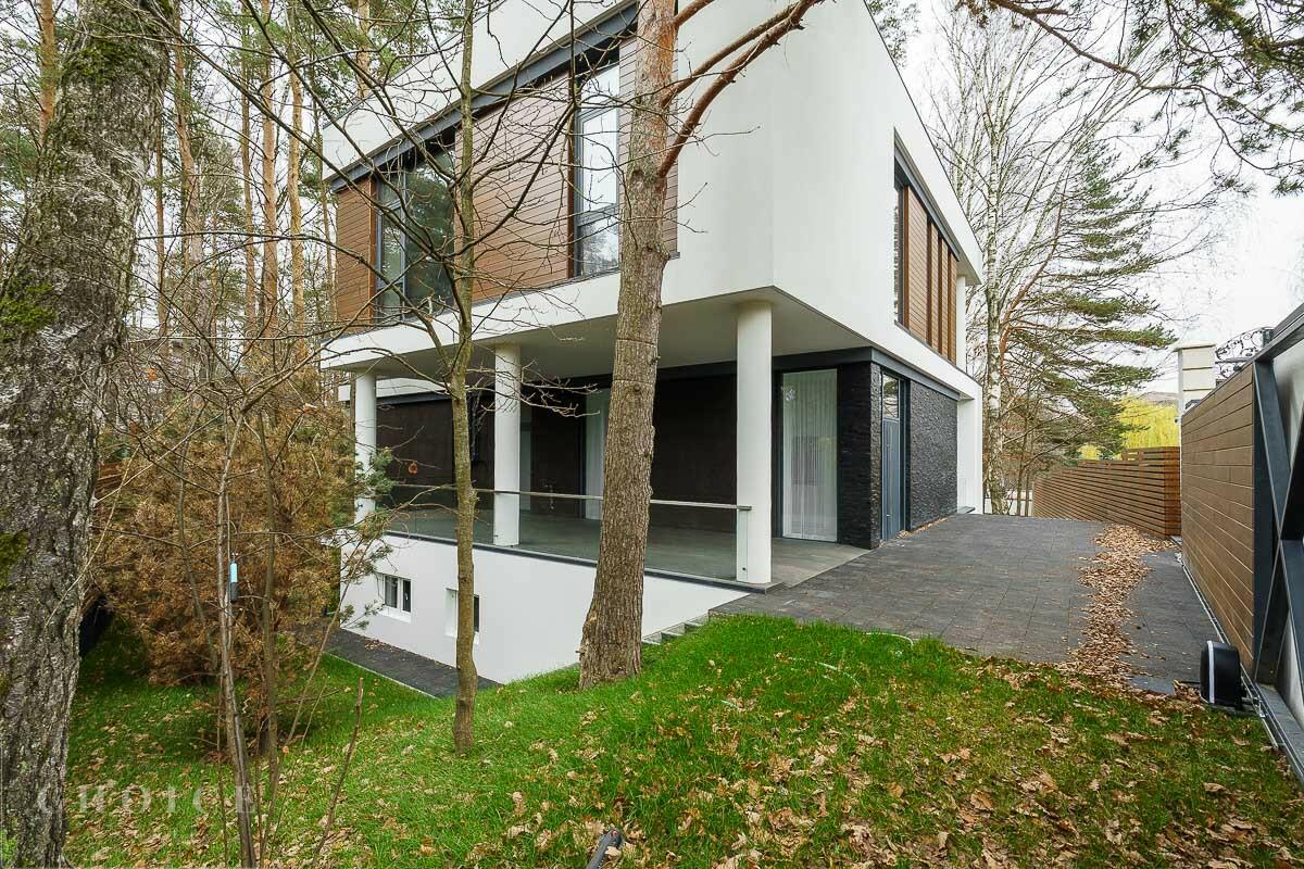 2-этажный коттедж 650 м² с отделкой